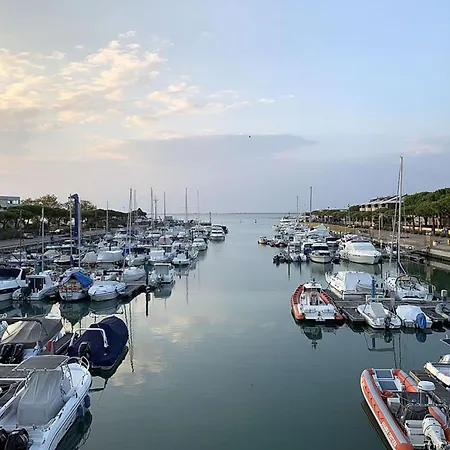 Lovely And Elegant Near The In Lignano